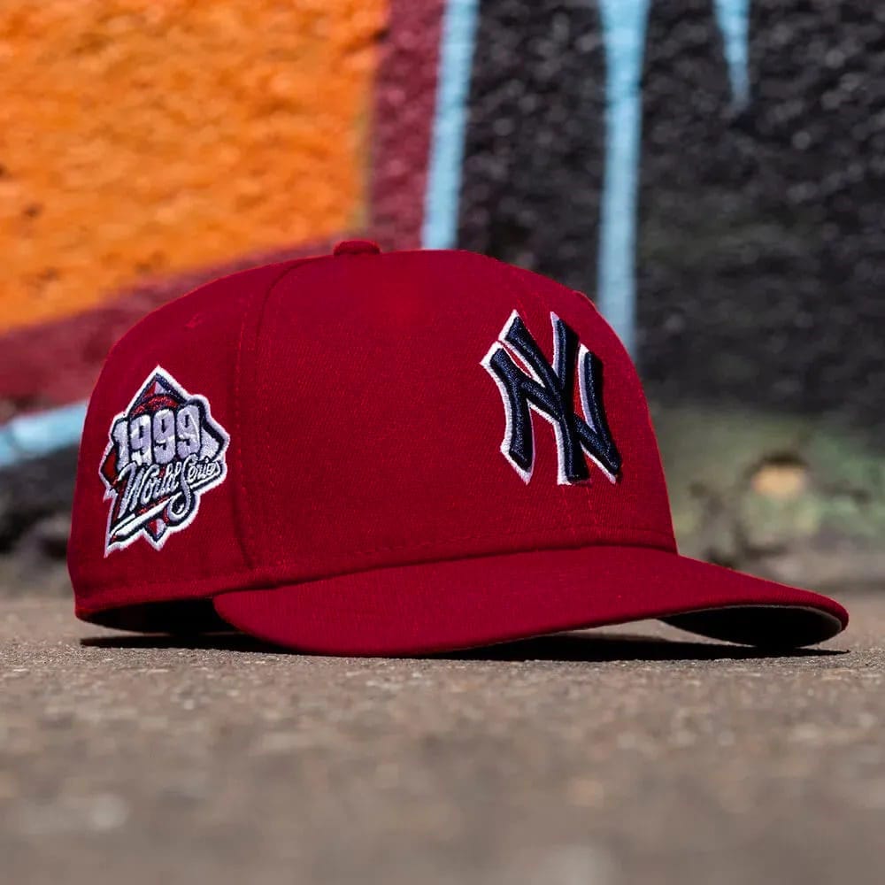 WhatsApp Image 2025-11-04 à 16.54.15_5f21a4ff New Era New York Yankees 1999 World Series 9FORTY Snapback Rouge - Image 1