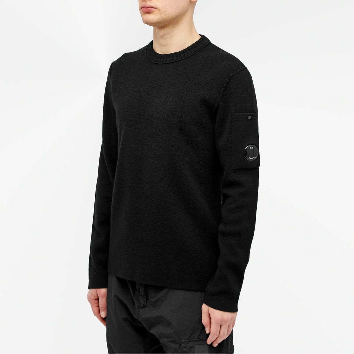 imgi_4_08-11-23-NS_15CMKN093A-005504A-999_6_1 Sweat Noirà Patch Optique Noir – Édition Premium - Image 1
