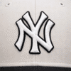 New York Yankees 59FIFTY Off-White / Black – New Era - Image 2